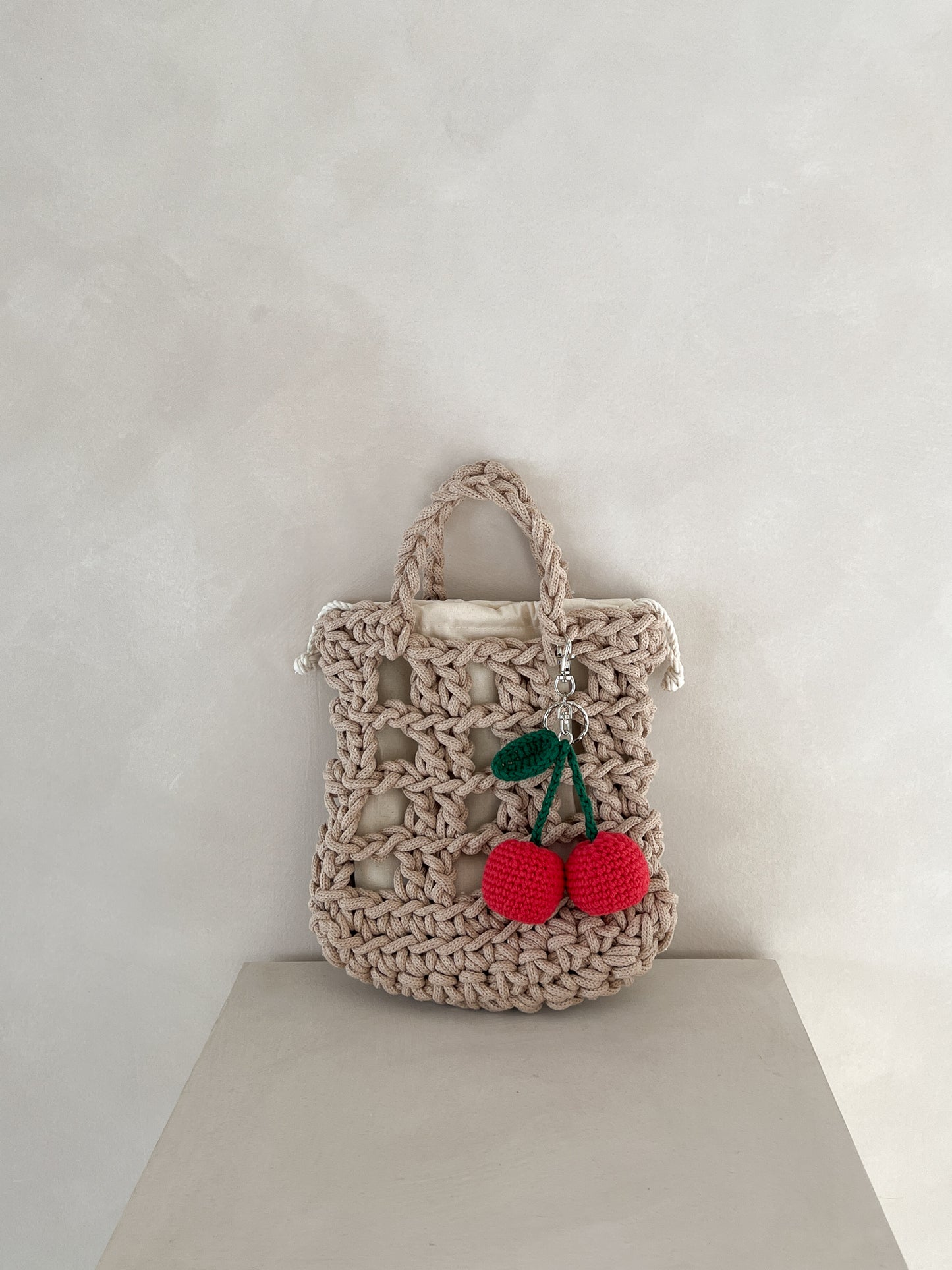 [PDF] New High Soft Tomato & Cherry Keychain (ENGLISH)