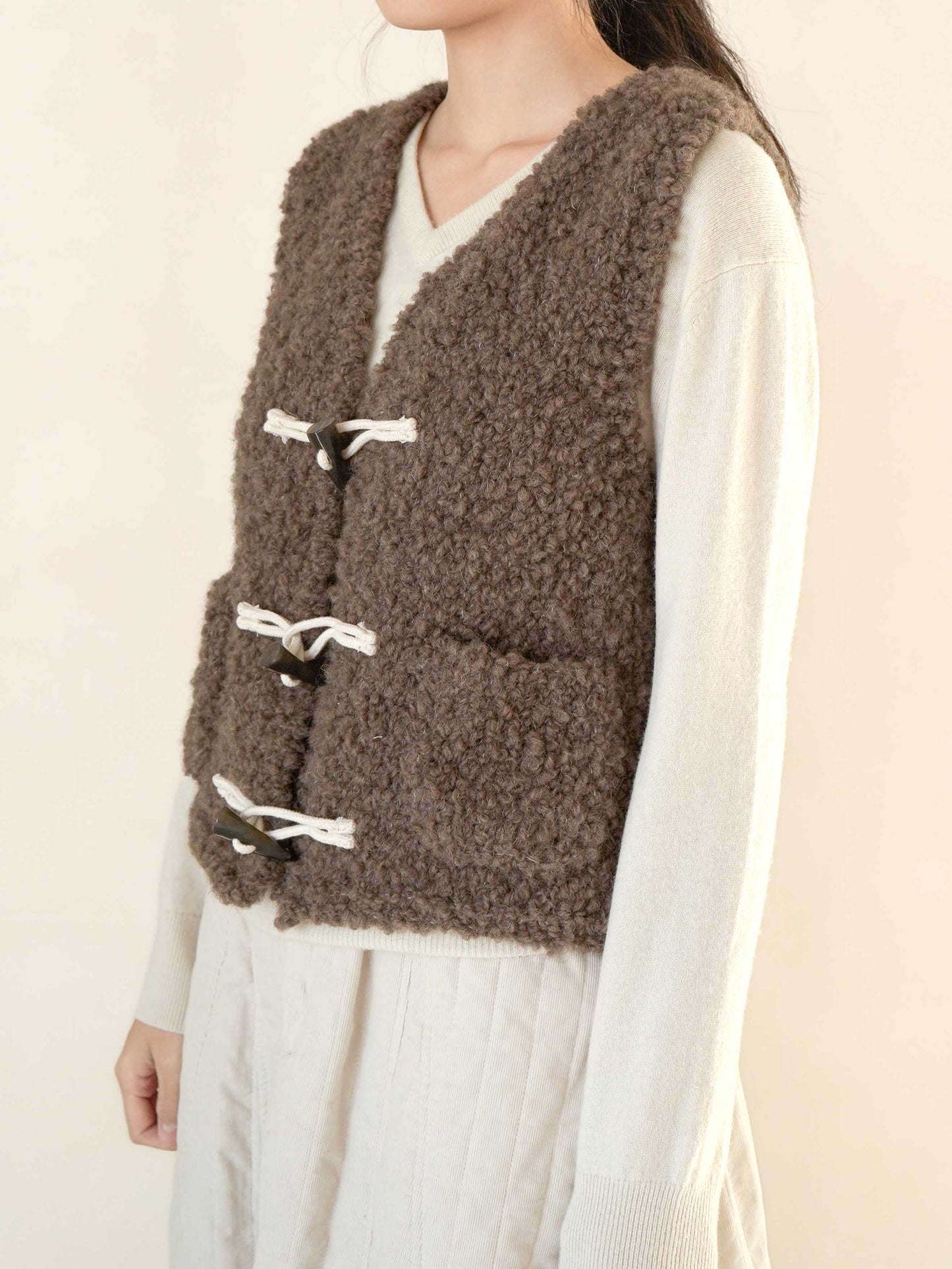 [PDF] Highland Alpaca Boucle Duffle Vest (ENGLISH)