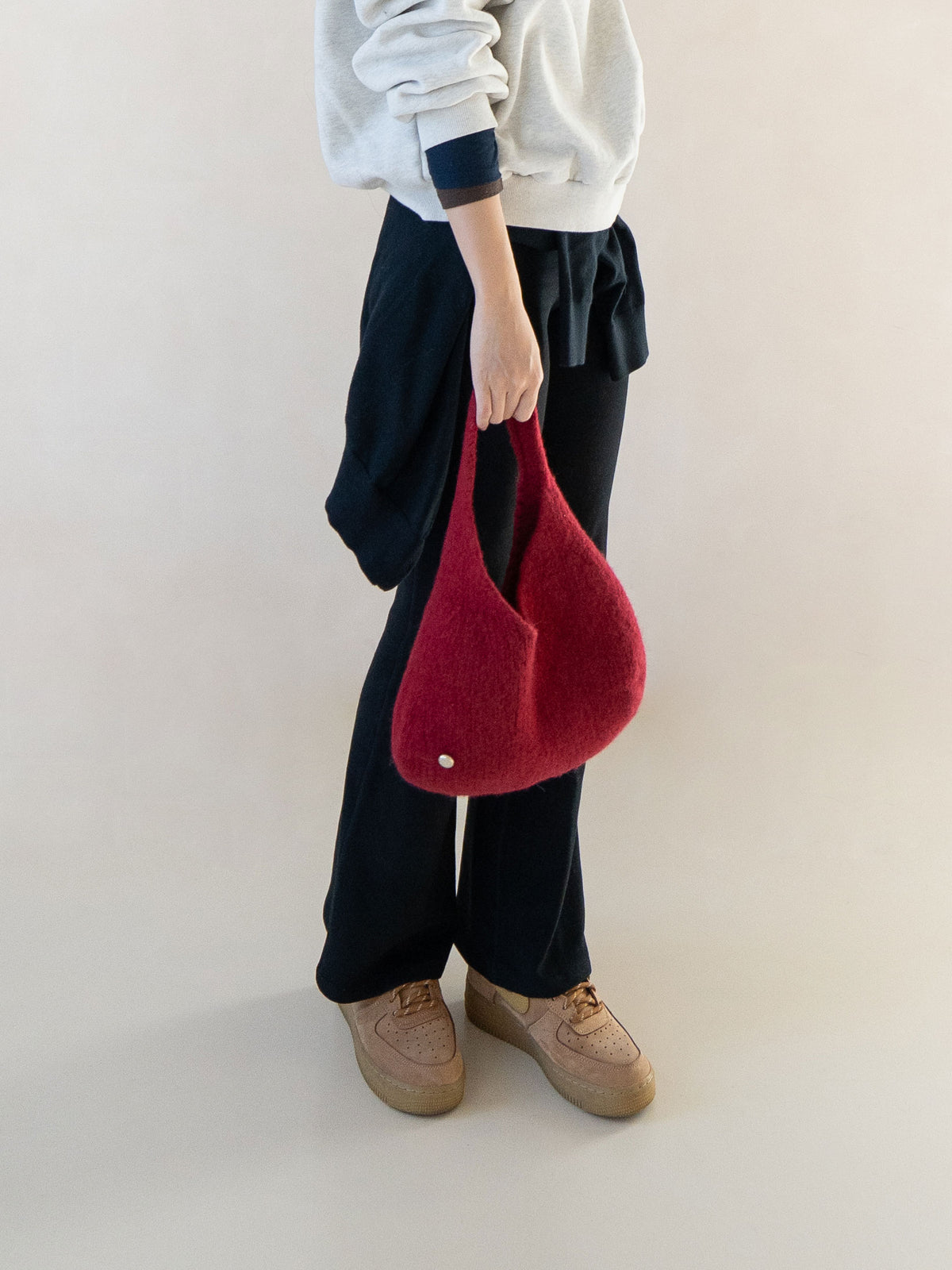 [PDF] Folk Wool Felting West Hobo Bag (ENGLISH)