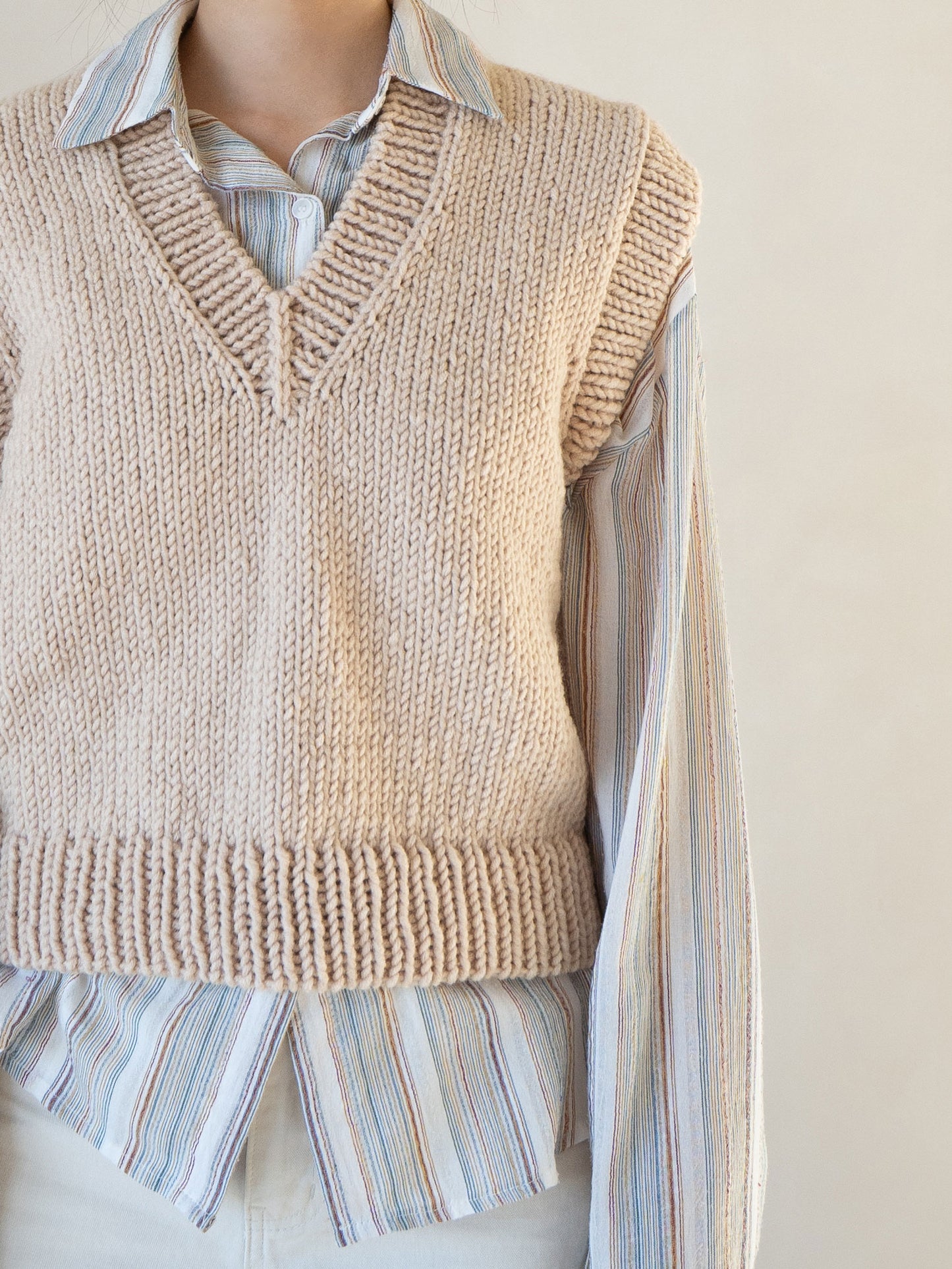 [PDF] New Teddywool Kitsch V-neck Vest (ENGLISH)