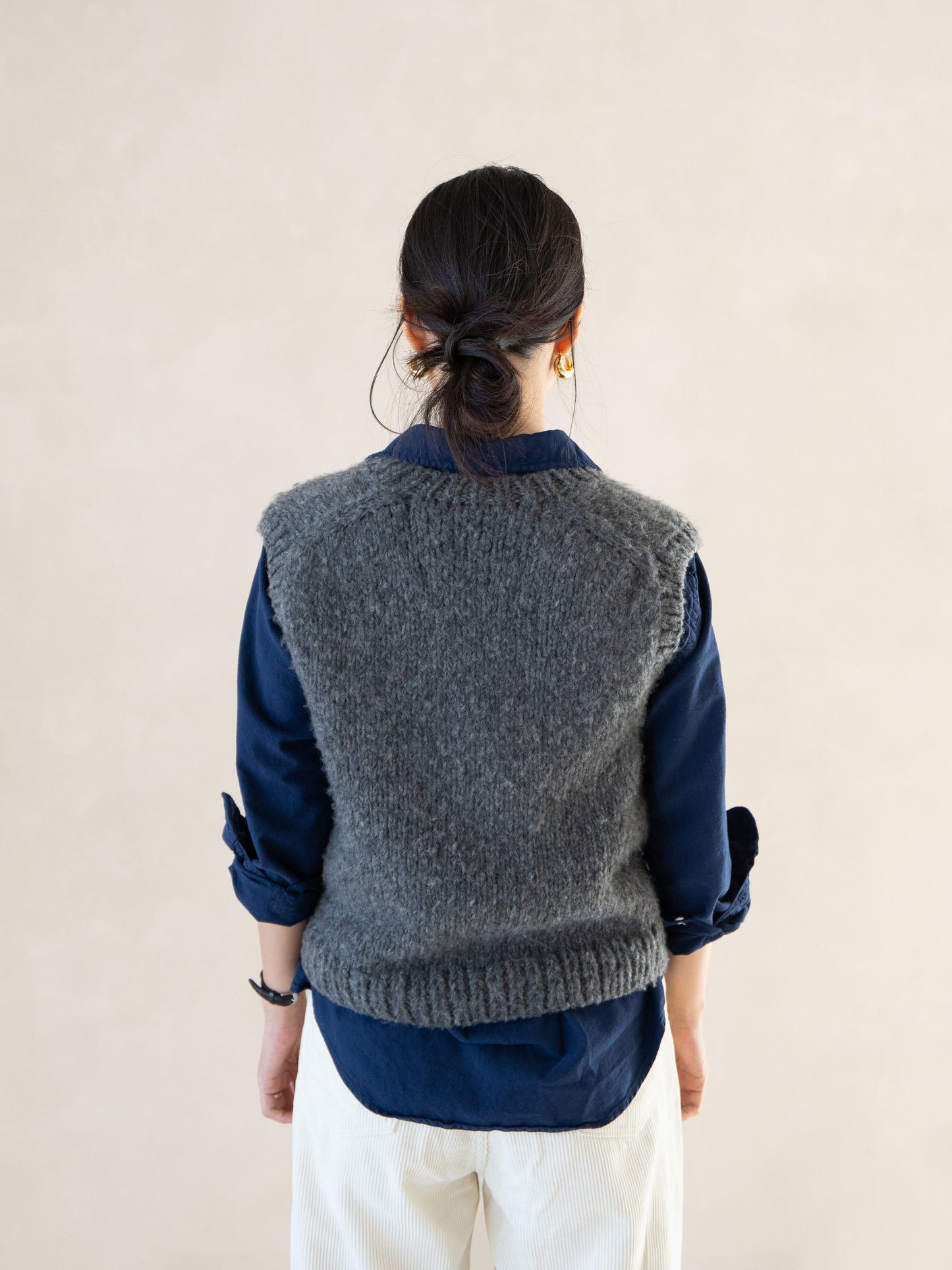 [PDF] Wool-Al-Co Basic V-Neck Vest (ENGLISH)