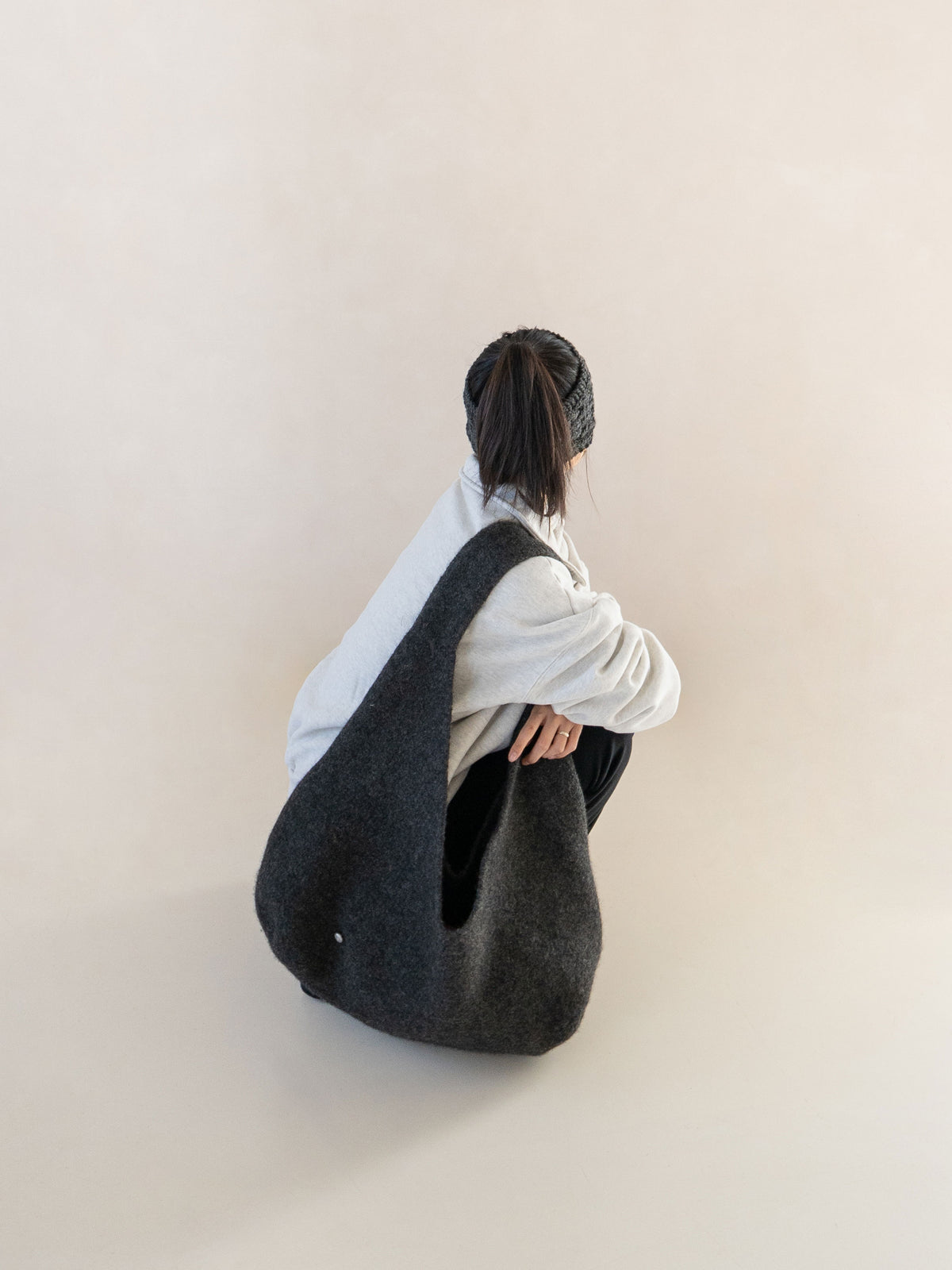 [PDF] Folk Wool Felting West Hobo Bag (ENGLISH)