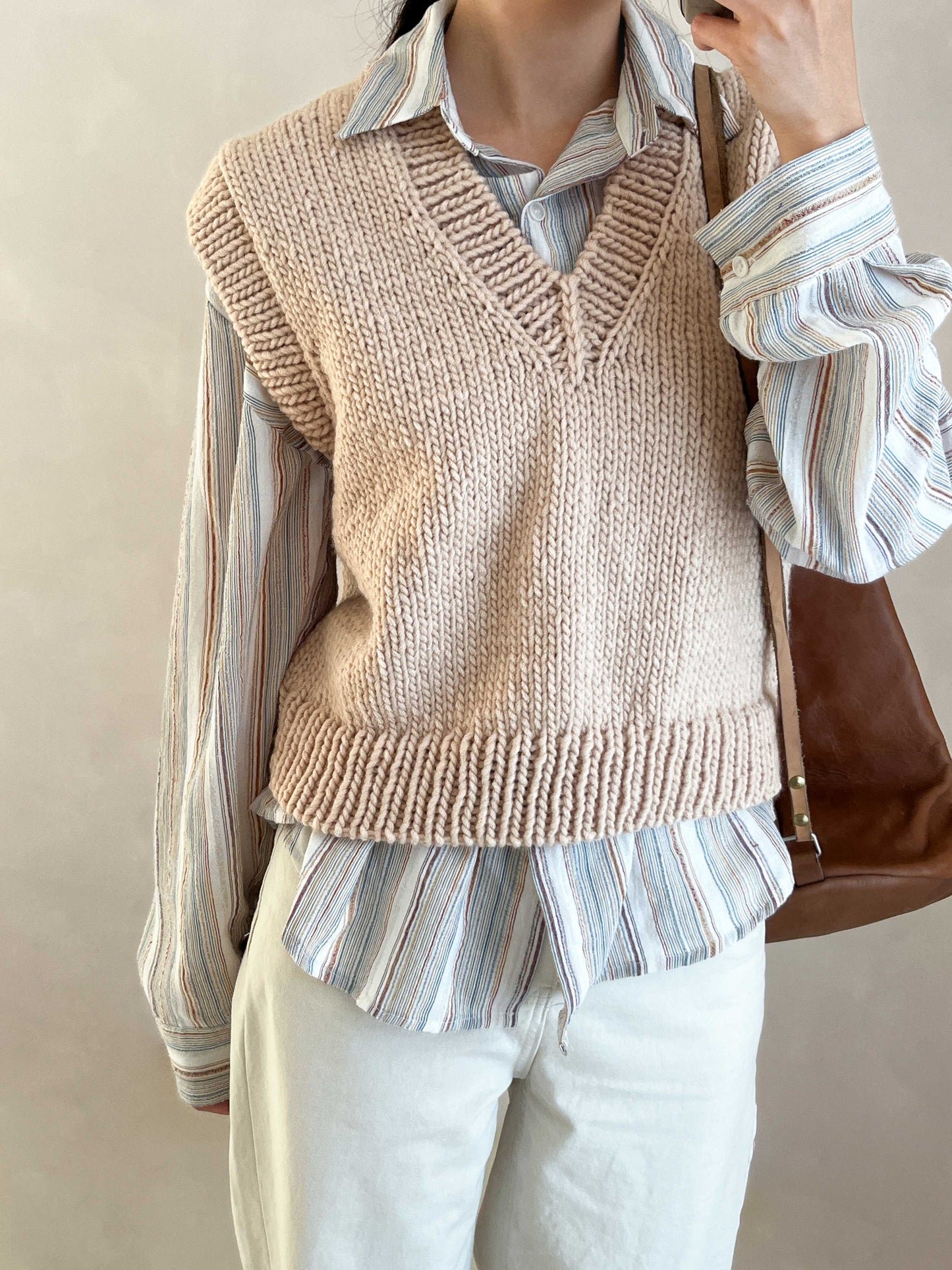 [PDF] New Teddywool Kitsch V-neck Vest (ENGLISH)