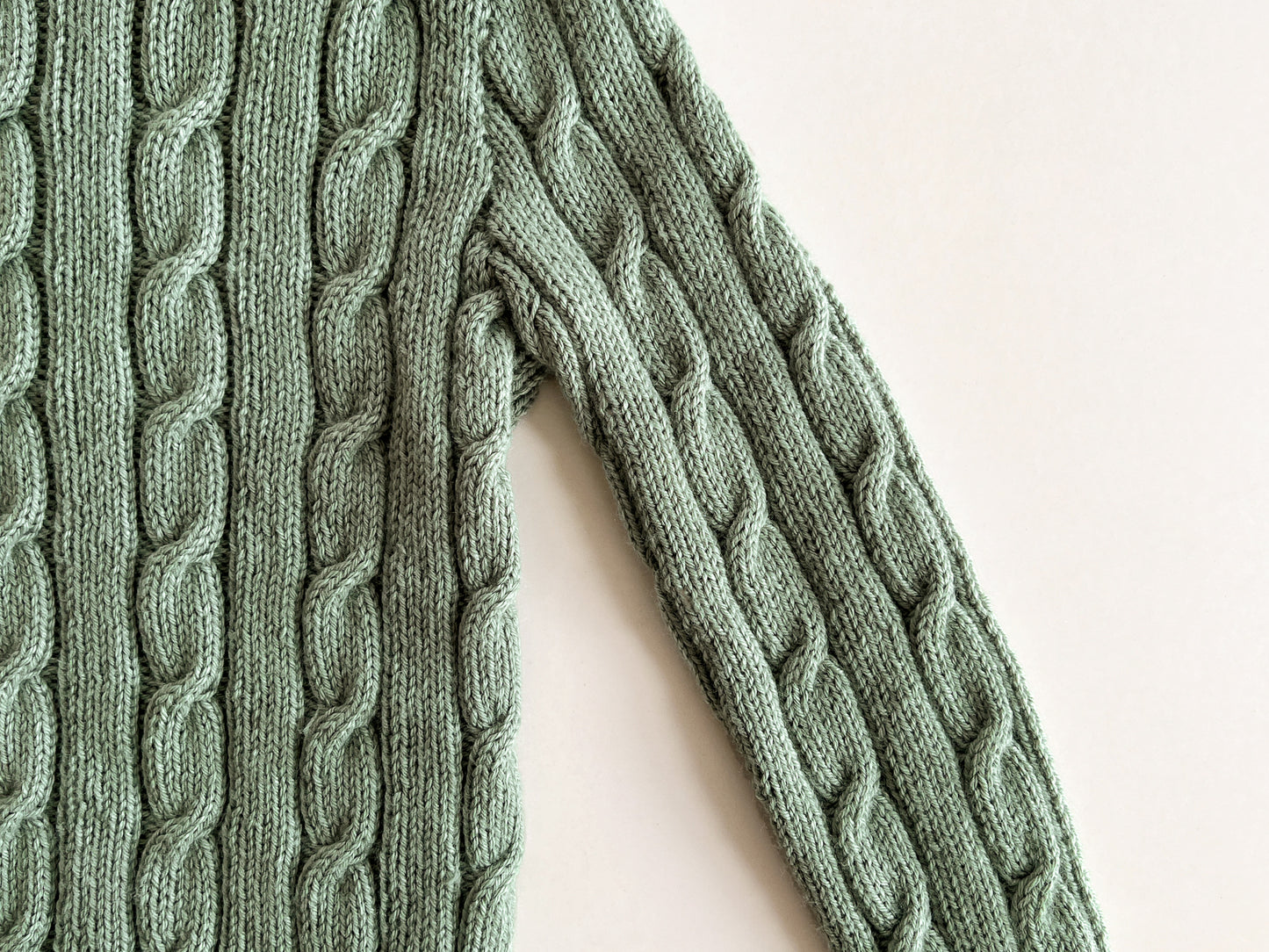 [PDF] Phil Caresse Cable Bottom-up Sweater (ENGLISH)