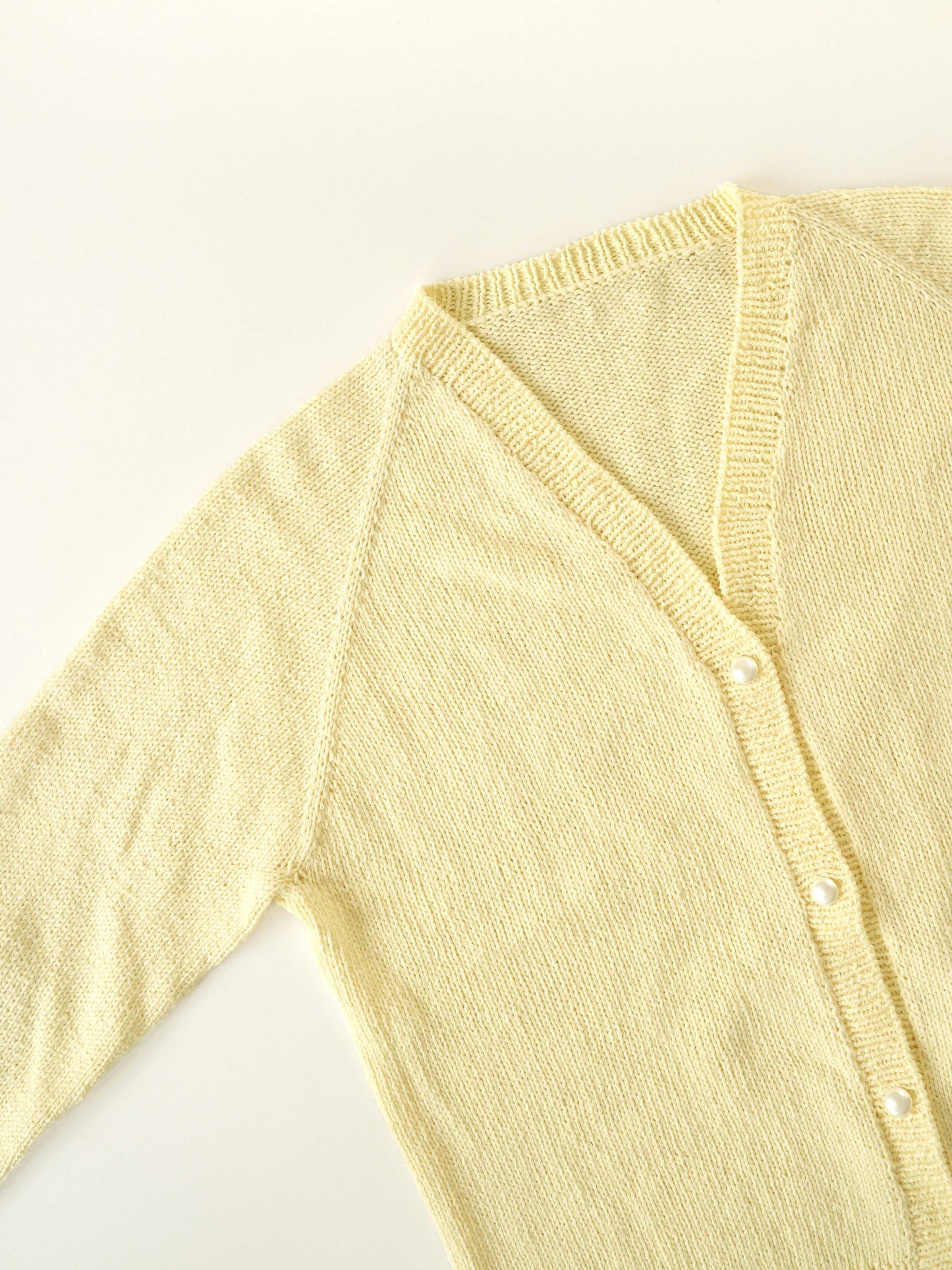 [PDF] Vegetable V-neck Cardigan (ENGLISH)