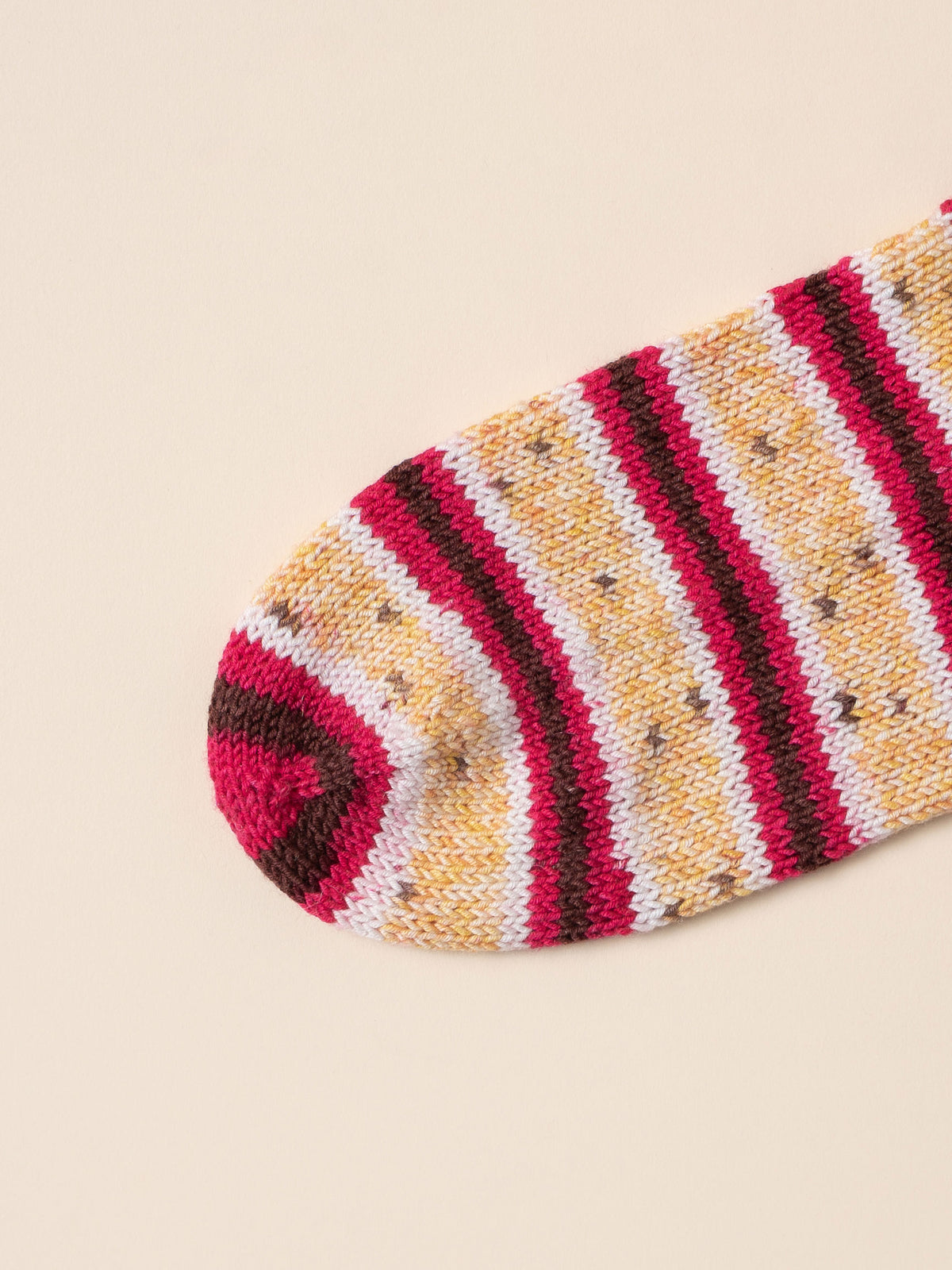 [PDF] Footsie 4ply Fruits Socks (ENGLISH)