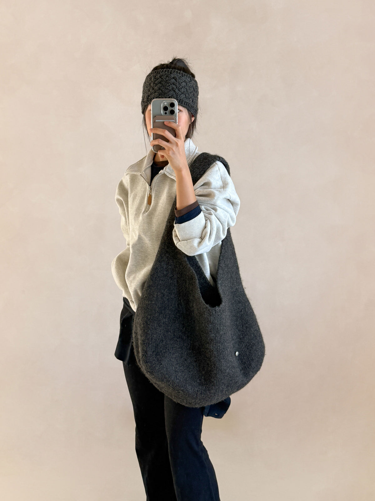 [PDF] Folk Wool Felting West Hobo Bag (ENGLISH)