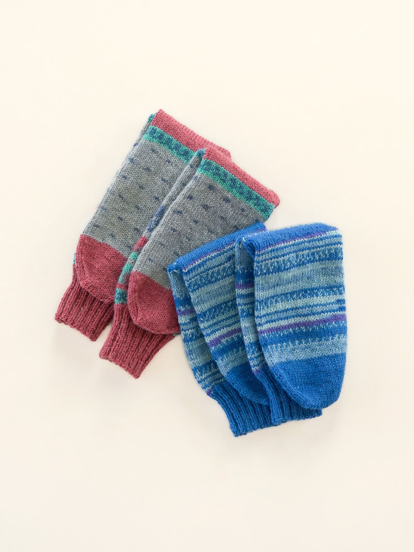 [PDF] Regia 4ply Pairfect Cuff-Down Socks (ENGLISH)