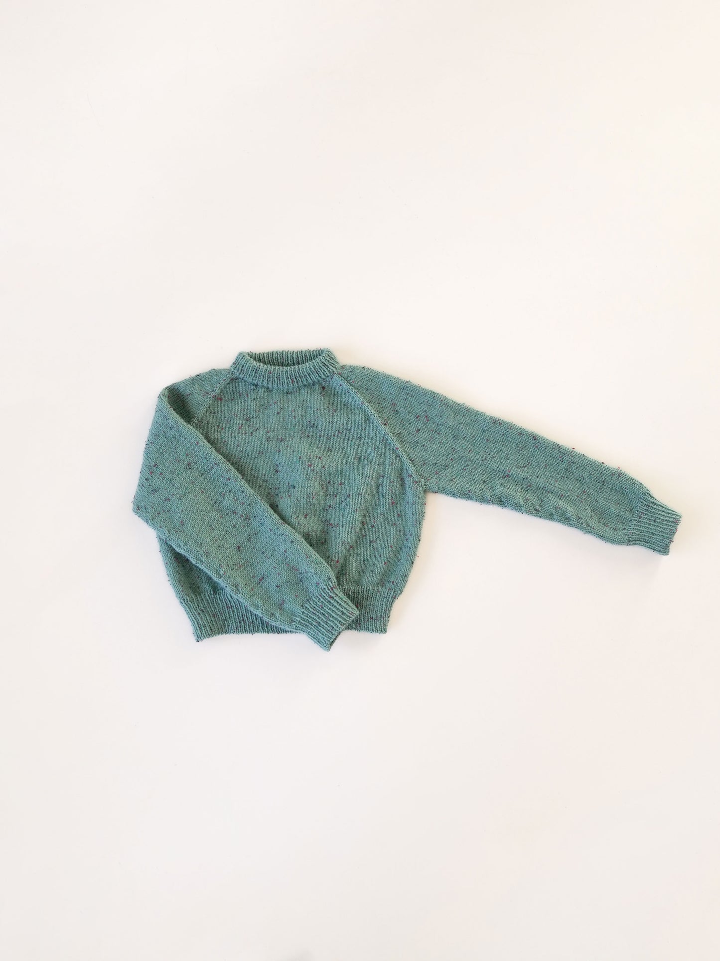 [PDF] Merino Blend DK Tweed Cropped Raglan Sweater (ENGLISH)