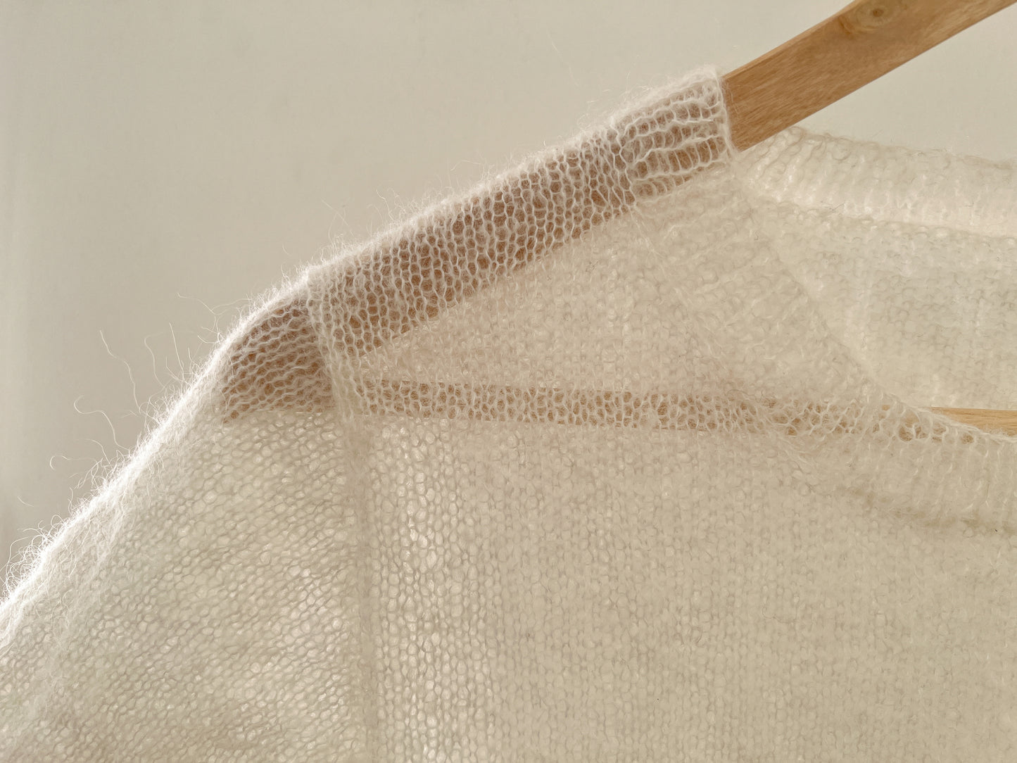 [PDF] Satin Alpaca Mohair Top-Down Short-Sleeve Sweater (ENGLISH)