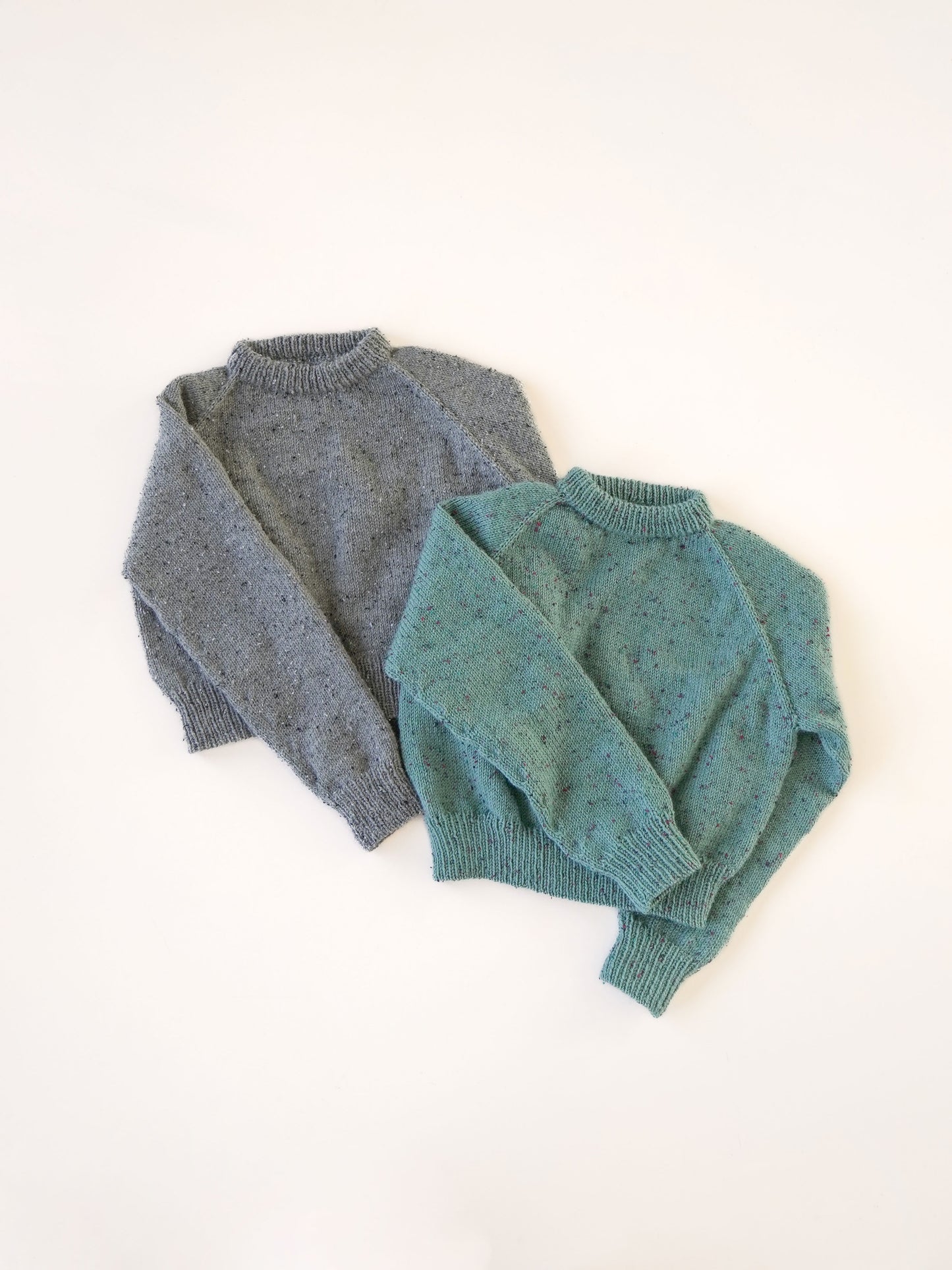 [PDF] Merino Blend DK Tweed Cropped Raglan Sweater (ENGLISH)