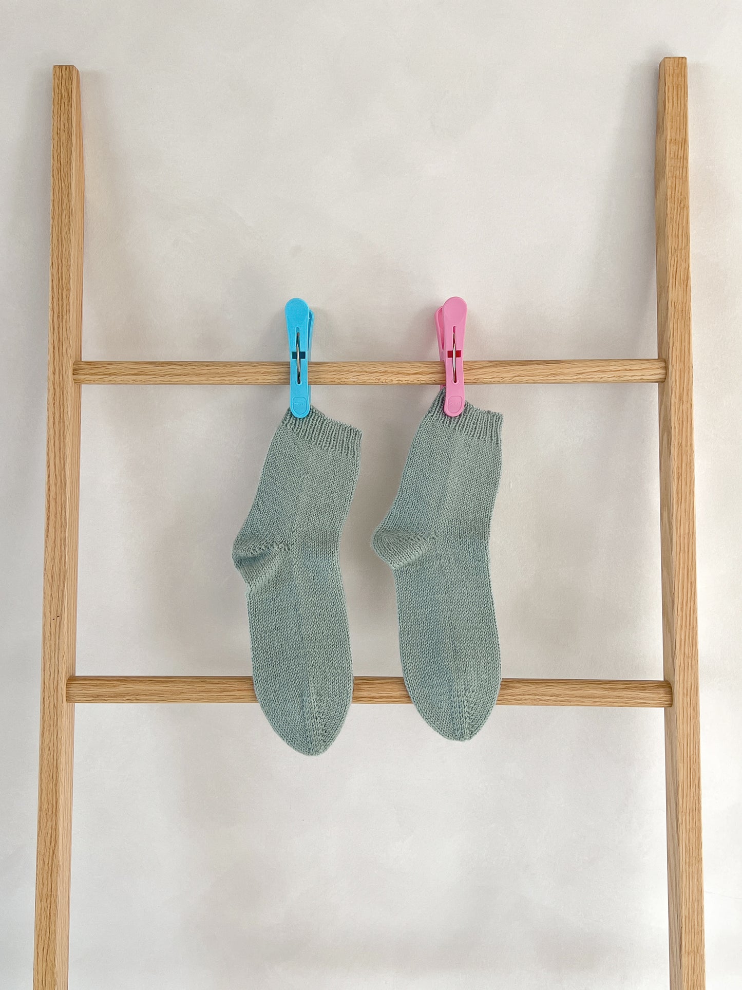 [PDF 도안] 슬로우스텝 베이직 양말 (KOREAN)