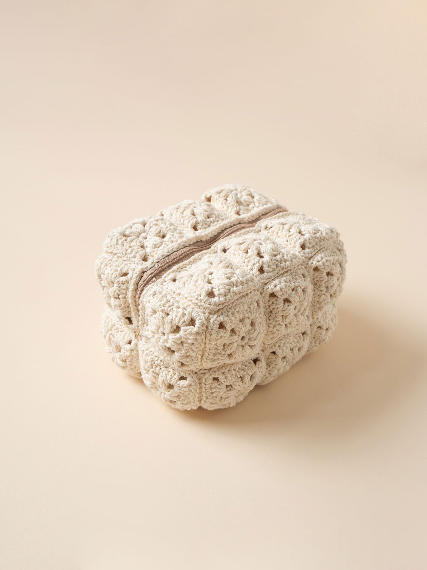 [PDF] Dohwaji Marigold Motif Pouch (ENGLISH)