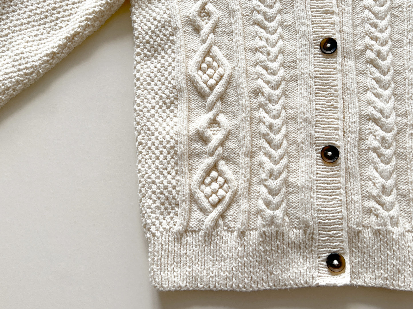 [PDF] Airy Cotton Vintage Granny Cardigan (ENGLISH)