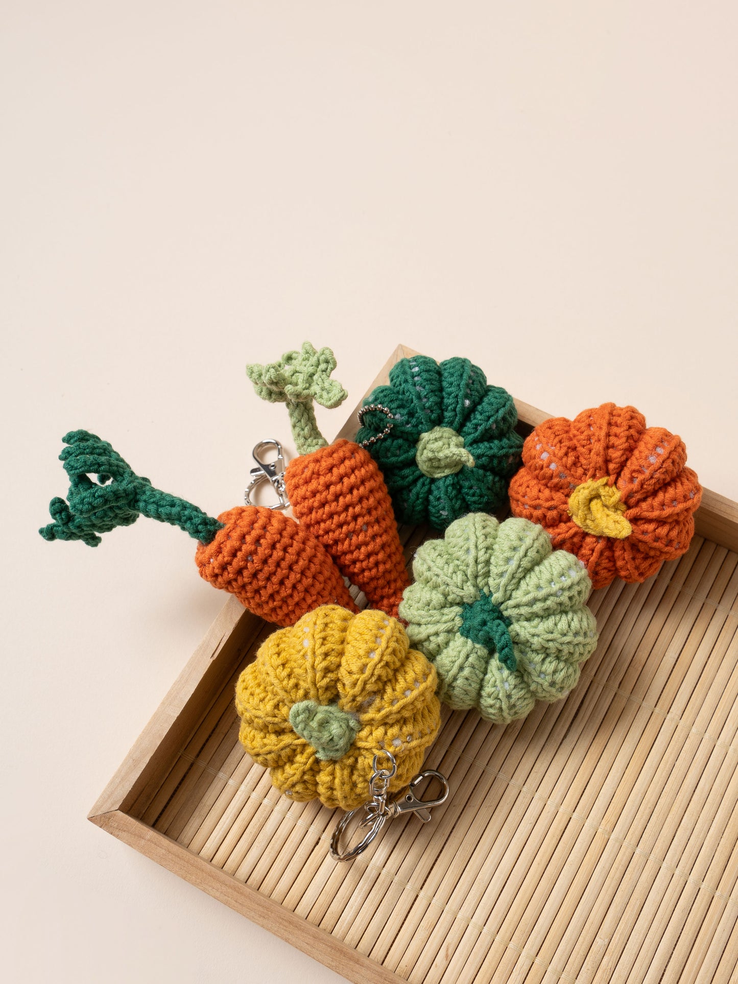[PDF] New High Soft Pumpkin & Carrot Keychain (ENGLISH)