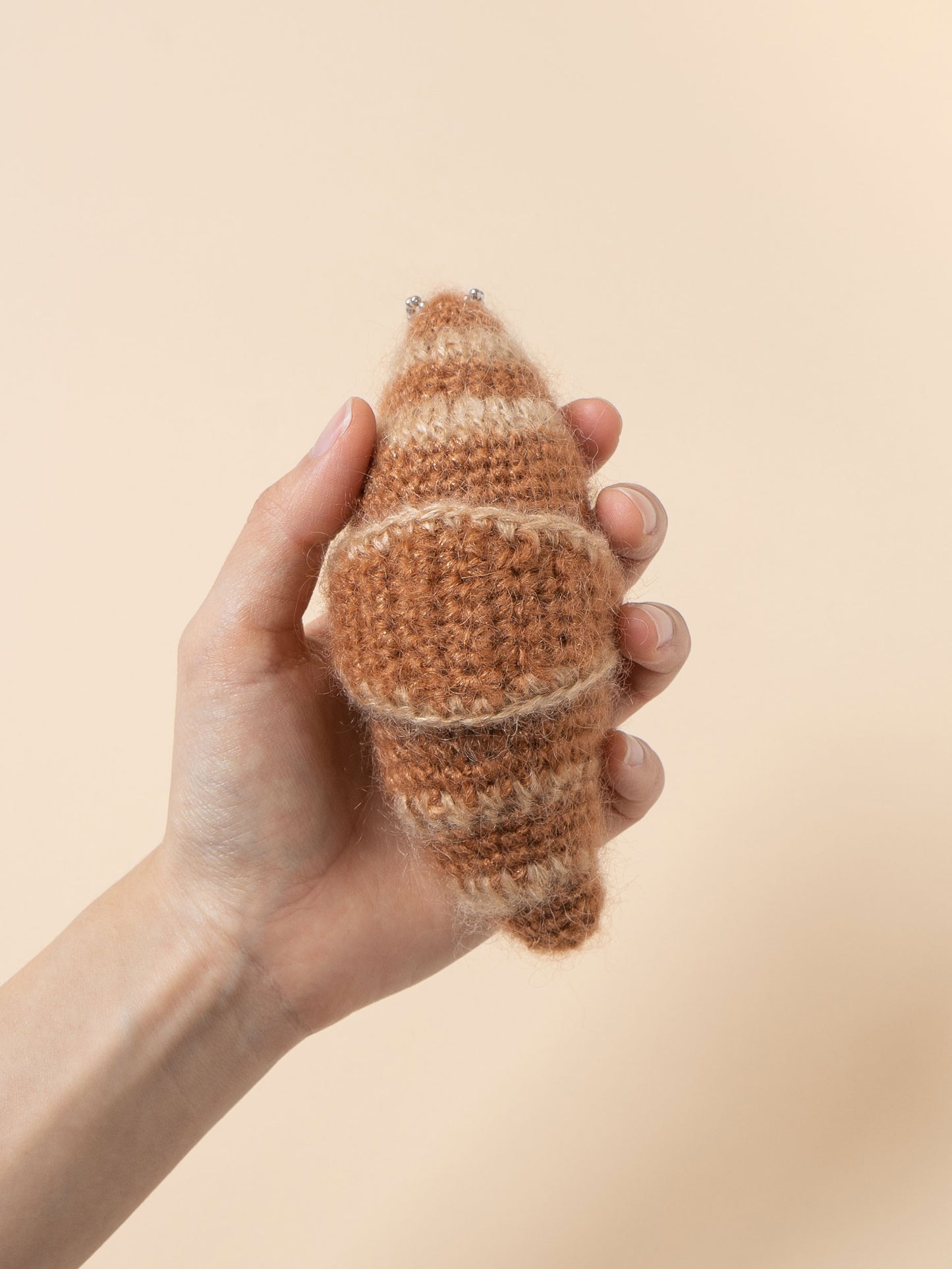 [PDF] Phil Mohair Soie Lurex&Mulberry Silk Mohair Croissant Keychain (ENGLISH)