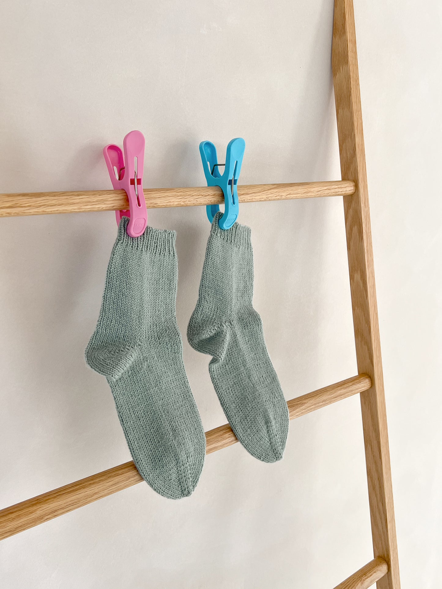 [PDF 도안] 슬로우스텝 베이직 양말 (KOREAN)