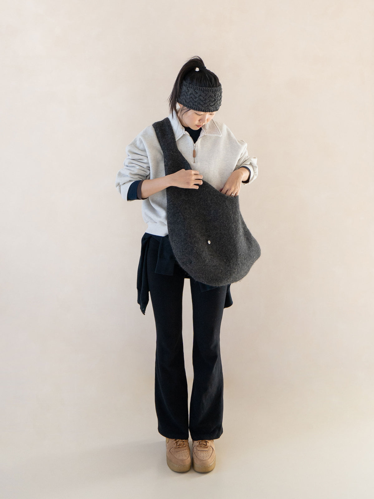 [PDF] Folk Wool Felting West Hobo Bag (ENGLISH)