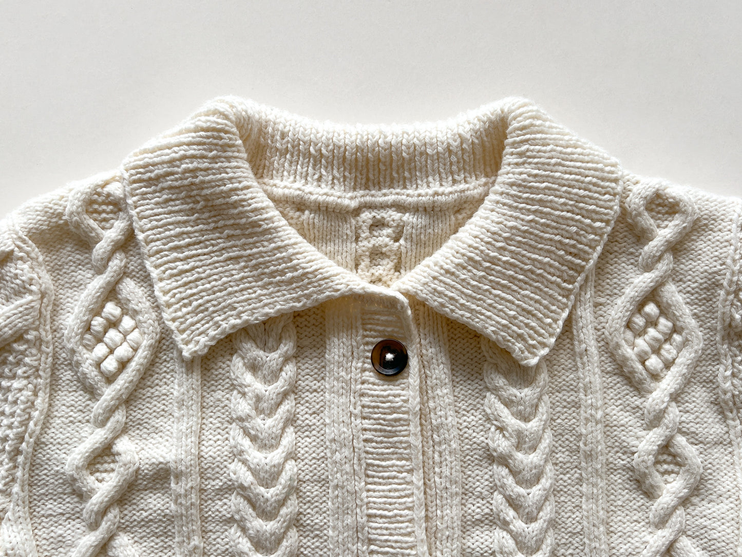 [PDF] Airy Cotton Vintage Granny Cardigan (ENGLISH)