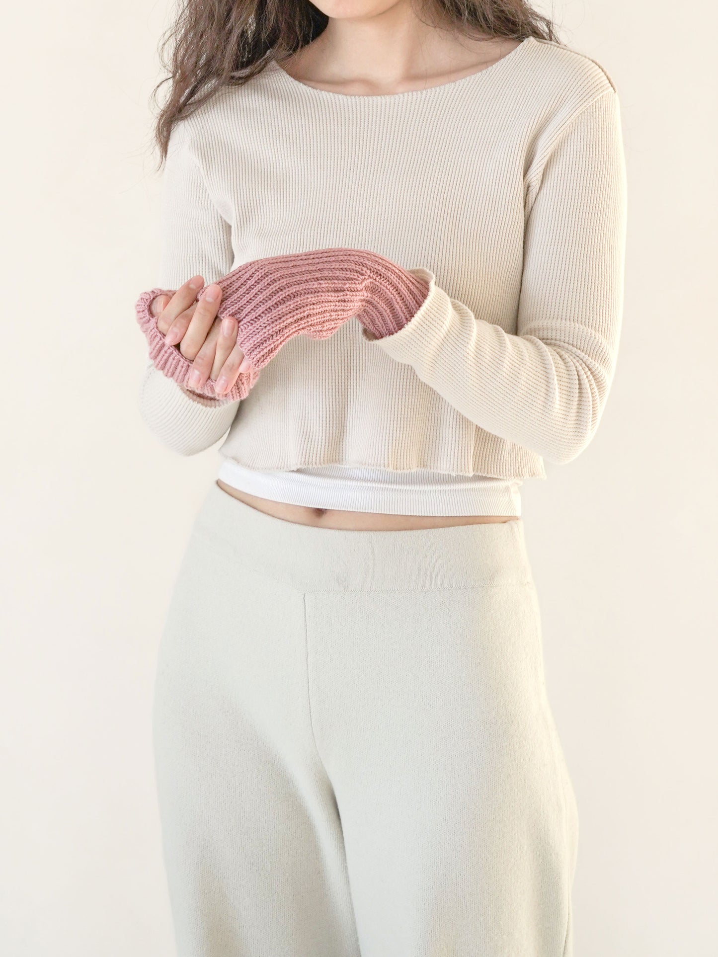 [PDF] Satin Merino Wool Brioche Hand Warmers (ENGLISH)