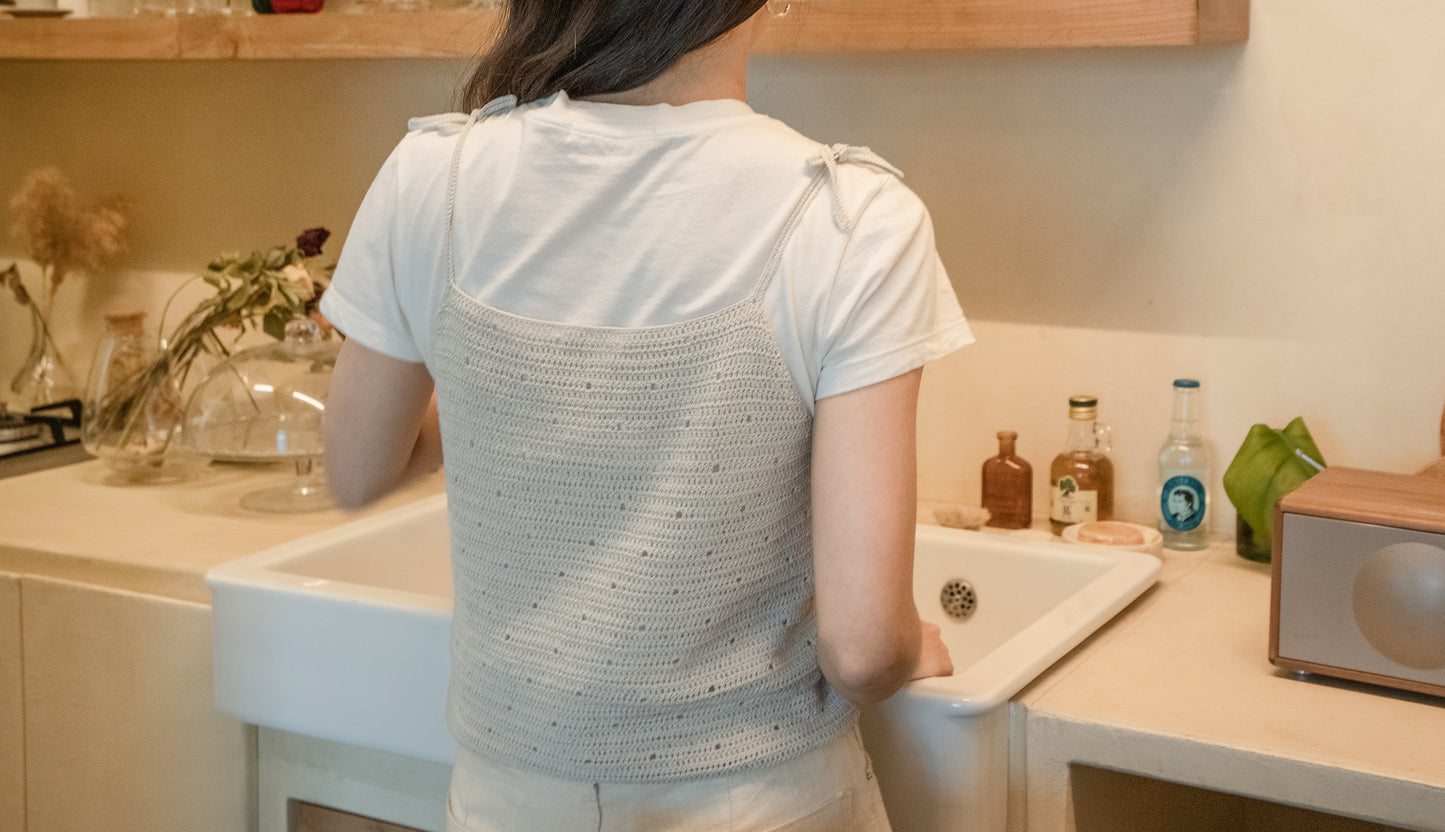 [PDF] Casaria Eyelet Bustier Top (ENGLISH)