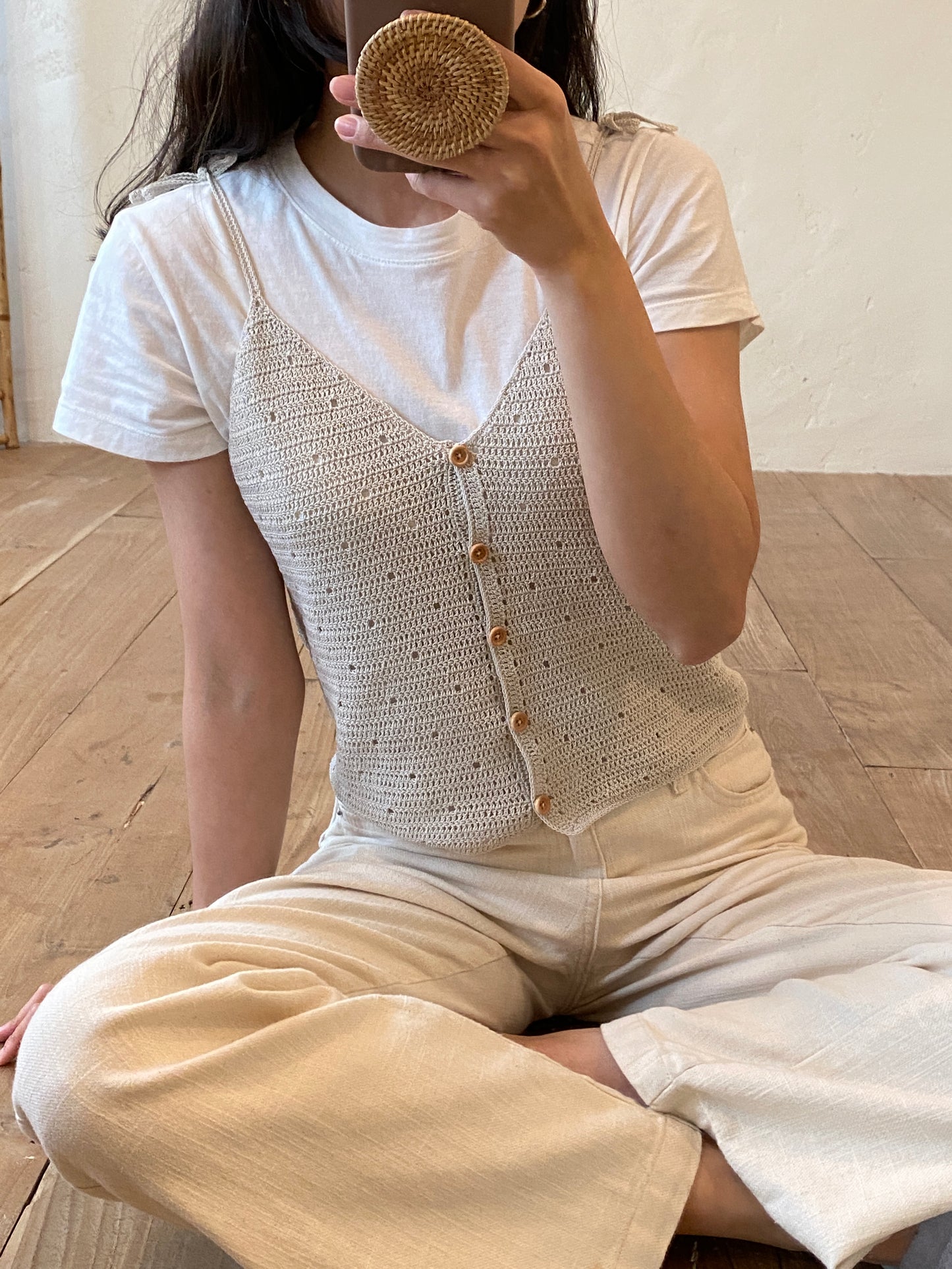 [PDF] Casaria Eyelet Bustier Top (ENGLISH)