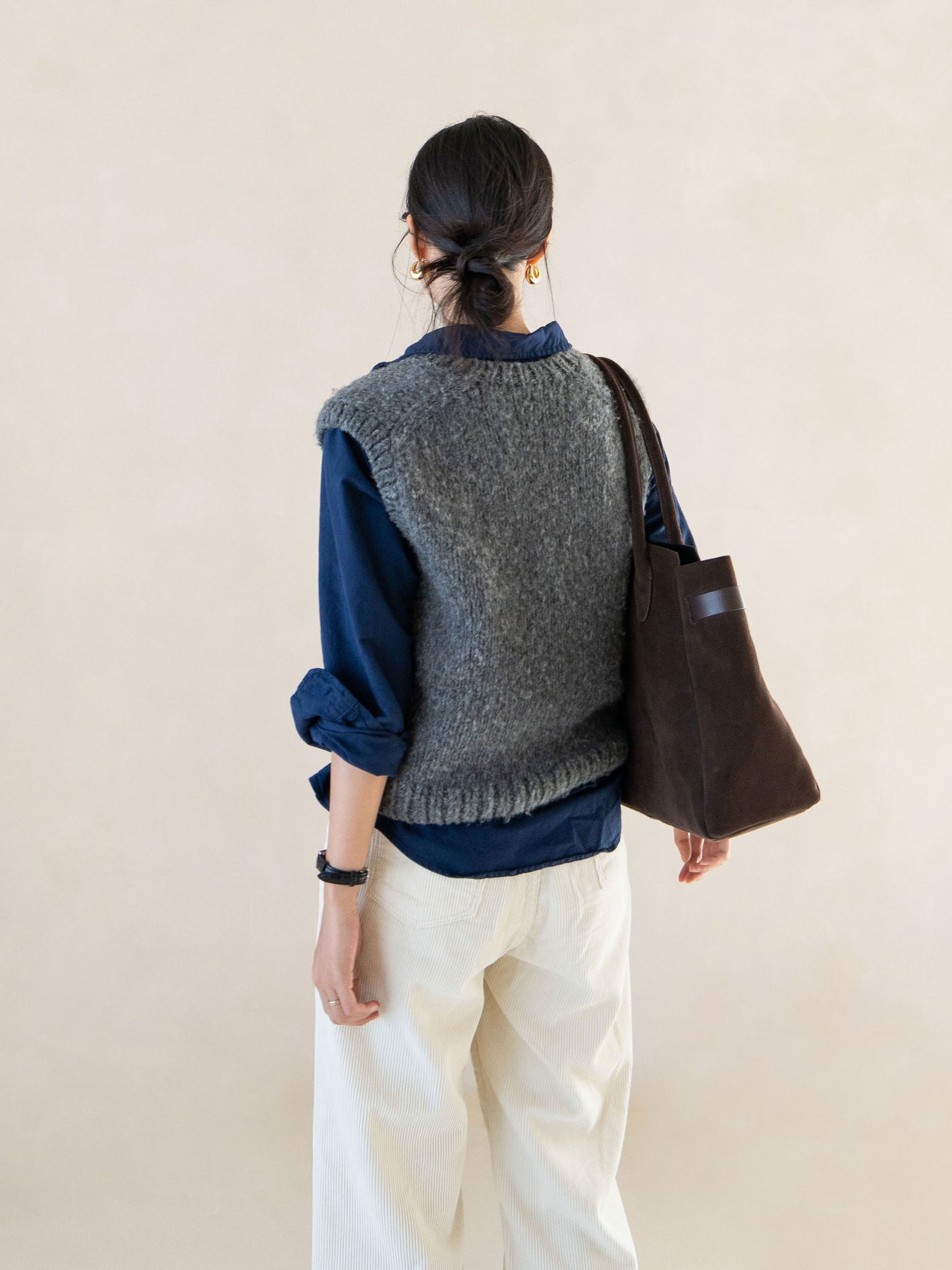 [PDF] Wool-Al-Co Basic V-Neck Vest (ENGLISH)