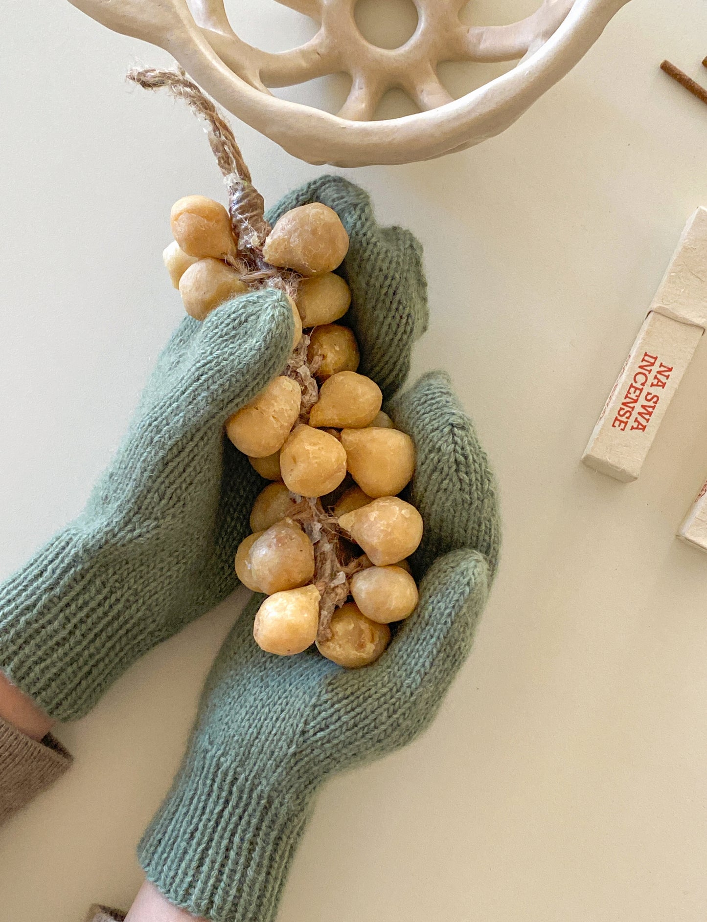 [PDF] Solo Cashmere Mittens (ENGLISH)