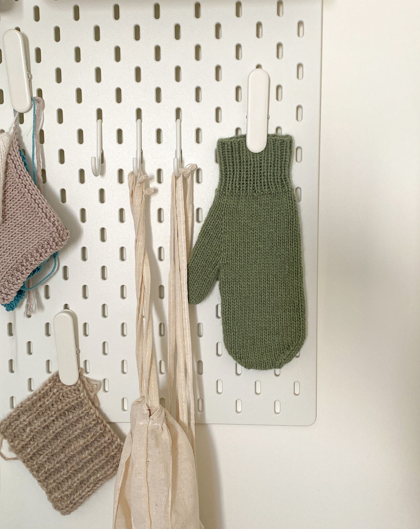 [PDF 도안] 솔로 캐시미어 손모아 장갑 (KOREAN)