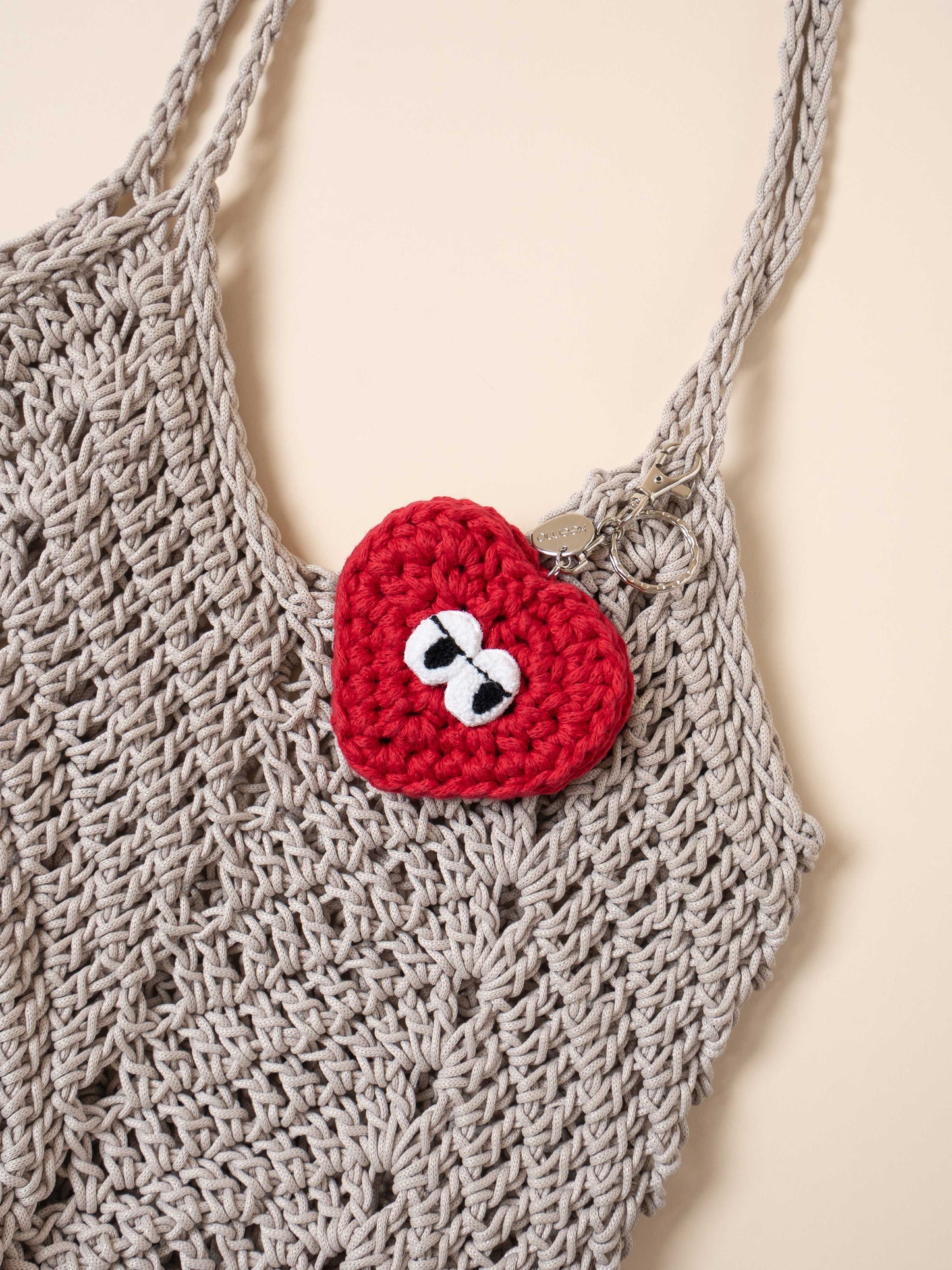 [PDF] Cotton 10 Side-Eye Heart Keychain (ENGLISH)